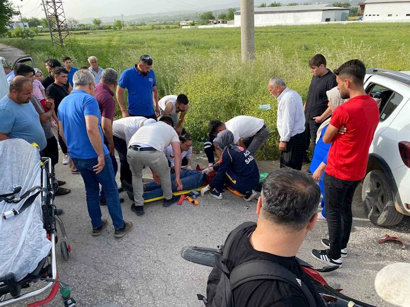 Osmaniye’de otomobil ile motosiklet çarpıştı: 3 yaralı
